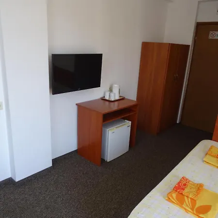 Dobrevi بيت ضيافة 4*