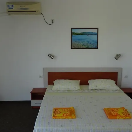 بيت ضيافة Dobrevi